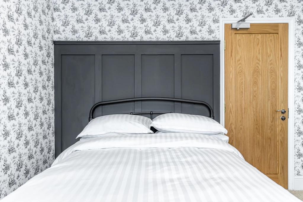 The Whichcote Arms Hotel Sleaford Buitenkant foto